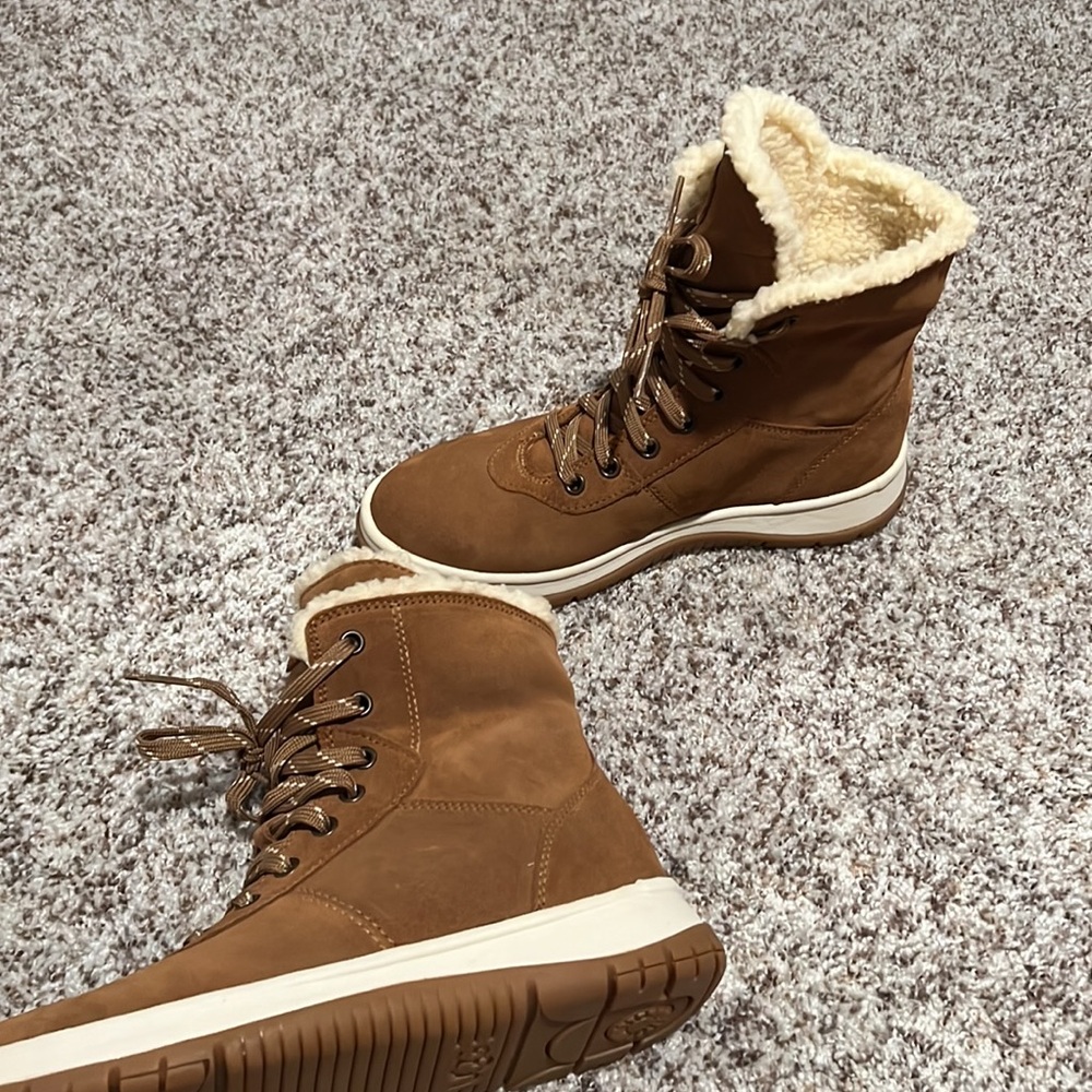 UGG Chestnut Brown Shearling-Lined Winter Boots - Picture 8 of 8